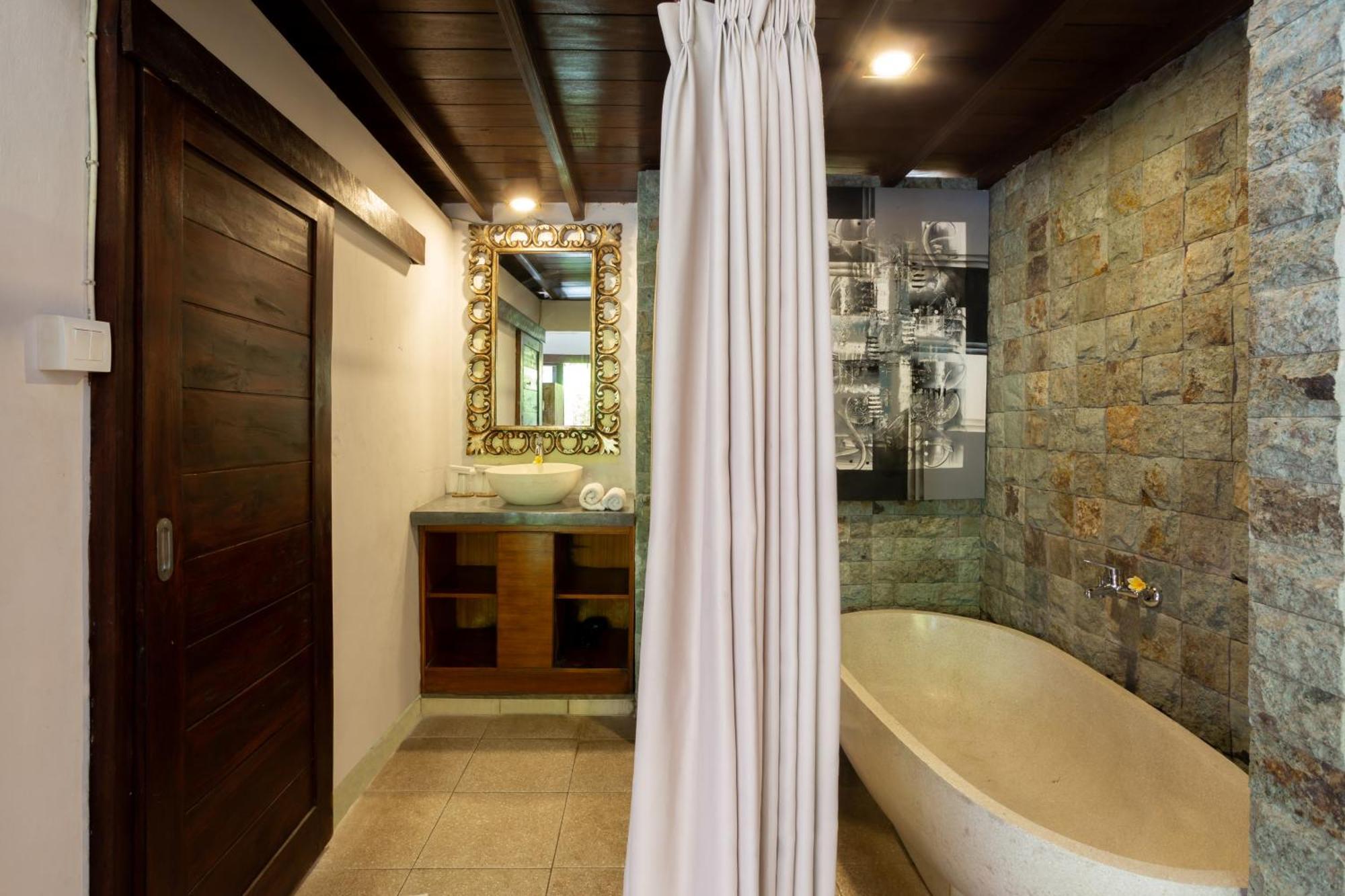 Rahayu Suites Monkey Forest Ubud Bilik gambar